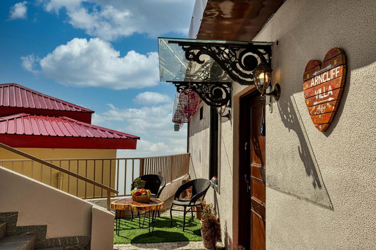 Stayvista At Arncliff Villa 5 Mins From Mall Road Масурі Екстер'єр фото